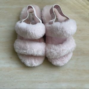 UGG OH Yeah Little Kid Pink Fur Slippers Size US 10